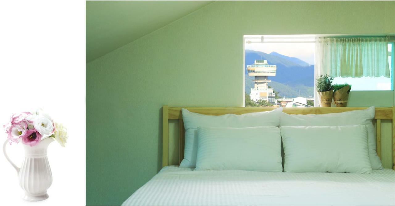 Tongyeong Paper Island Pension Esterno foto